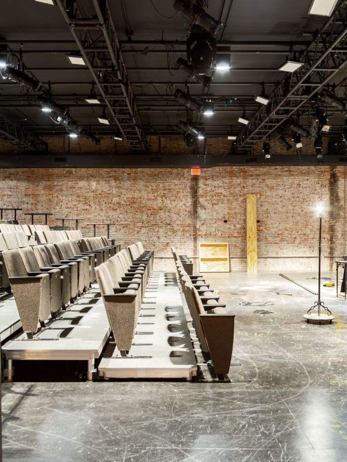 Images, Theatre.